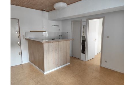 APPARTEMENT F1 BIS - BESANCON QUARTIER MOUILLERE