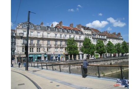 Appartement F5 et + - BESANCON QUARTIER CENTRE VILLE